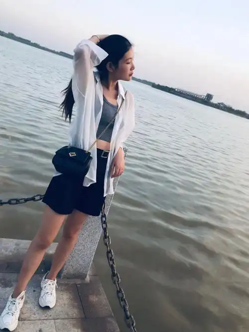 女生一米五八很矮吗? - 知乎