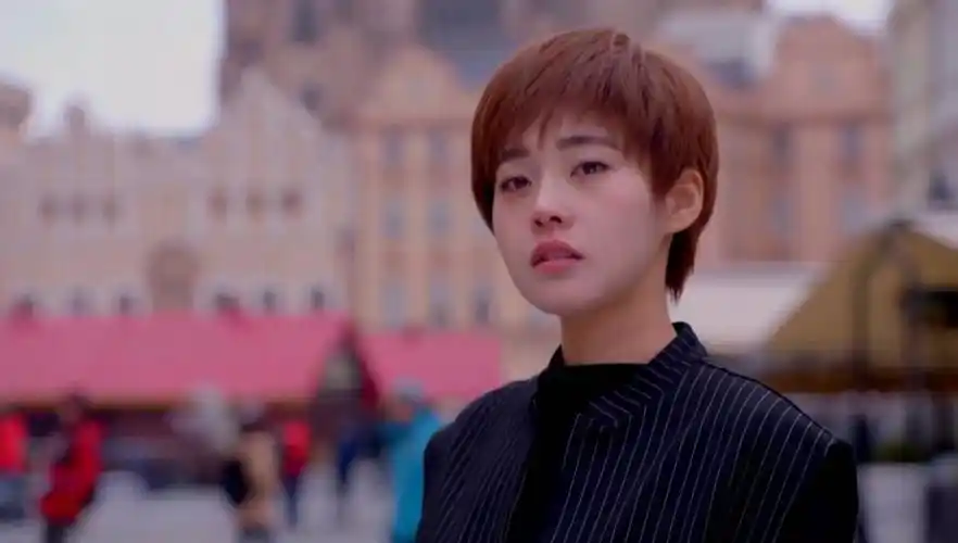 鸡毛飞上天小旭邱岩对话听女友想去国外富二代崩溃痛哭