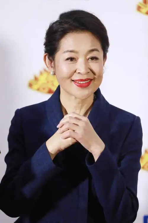 五段感情,六年同居,无缘陈凯歌的倪萍最终收获了稳稳的幸福