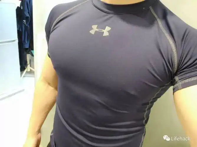 男生胸肌很大到底有多受欢迎