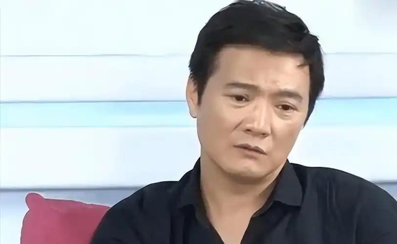 著名导演汪俊:"丁克婚姻"吓走前妻,60岁单身的他惹人怜!