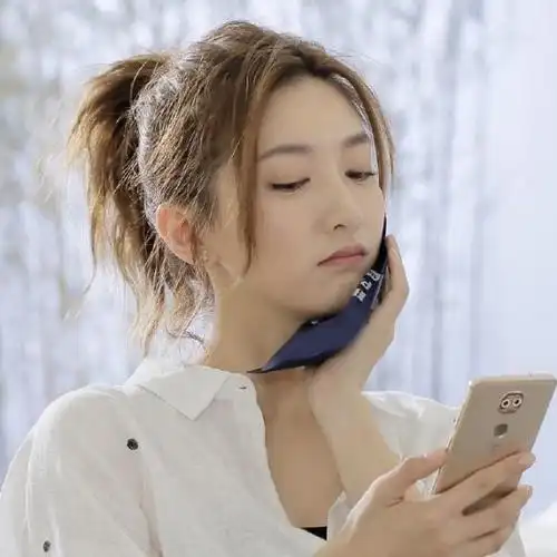 《恋爱先生》中,八字刘海 高马尾和罗玥大胆好怼的个性特别契合.