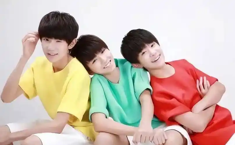 tfboys作为童星组合,带给观众们很新鲜的视觉冲击,让他们在娱乐圈的