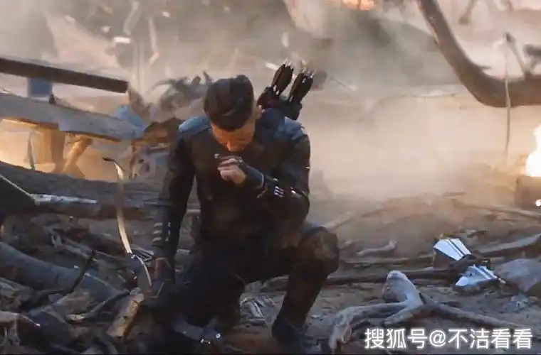 高清正片,包括蓝光碟之外的很多删减也被公布,近期"众英雄单膝跪地