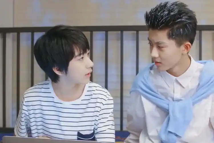 马嘉祺x贺峻霖新世界