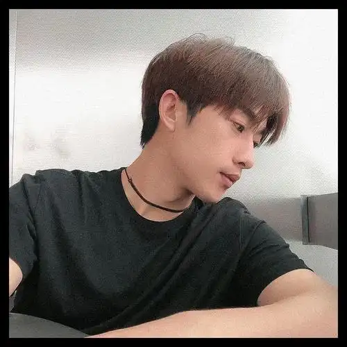 路人拍的男生到底有多帅