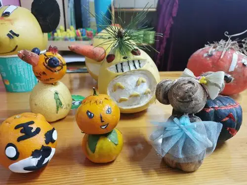 亲子动手 创意无限——小五班亲子制作《水果蔬菜娃娃》