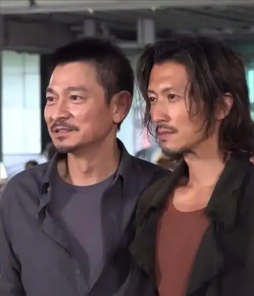 刘德华 #谢霆锋 新戏"怒火蔓延"开机,阵容一官宣即成为近几年最受