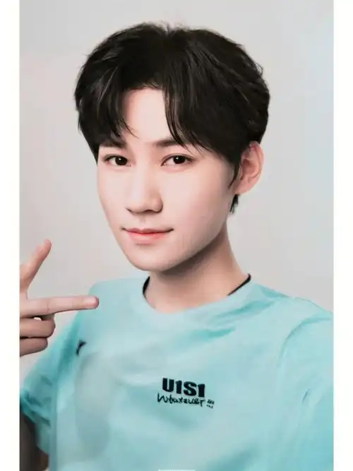 张真源运动会小卡77id卡扫图