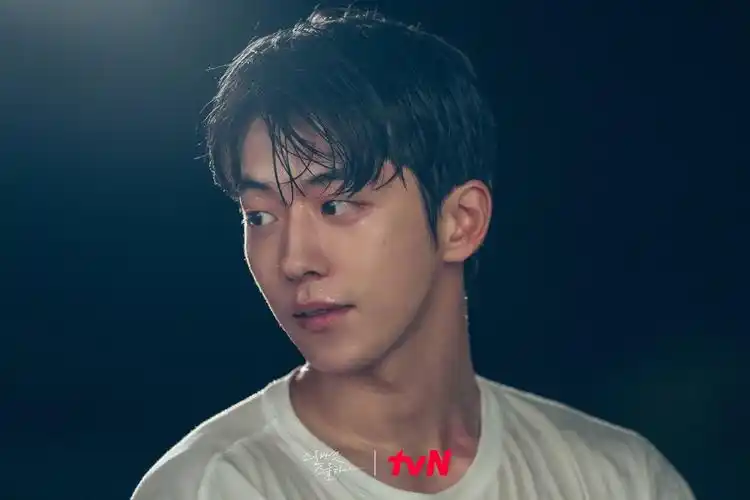 是每隔六年,就会被南柱赫帅一次吗?