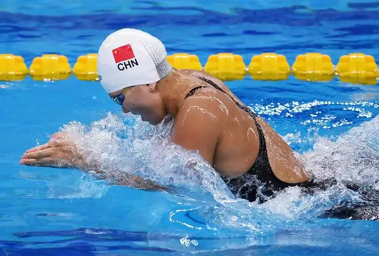 游泳——全国冠军赛:女子100米蛙泳预赛赛况_于静瑶