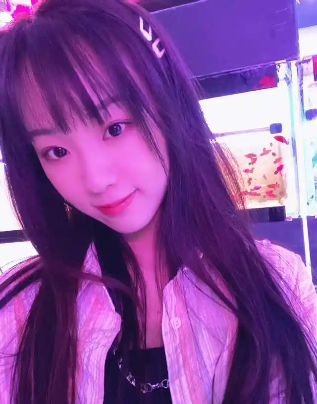 新瓜华晨宇的现女友明日之子3中的樊博艺