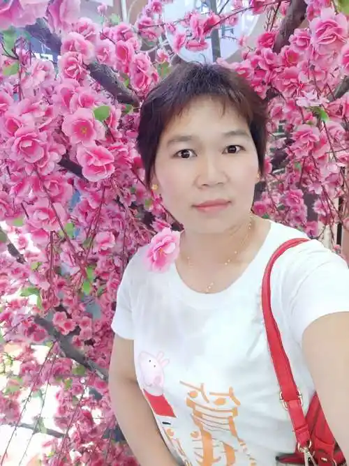 48岁离异女征婚照片(id:2295995)_广东茂名征婚交友_我主良缘网