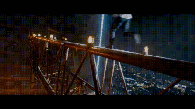 摩天营救里突然倒塌的世界最高楼