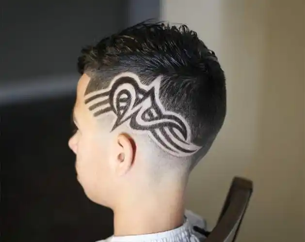 男士创意雕刻发型