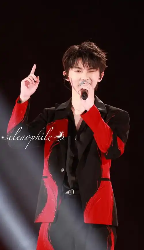 小猫咪茄唱完歌向你空投wink95 请接收～@时代少年团队长-马嘉祺