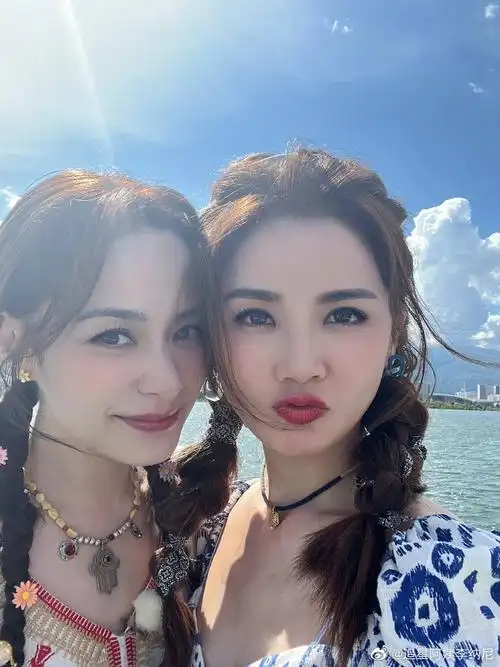 高卿尘 | 谭松韵 | 杨蓉 | 杨紫 | 虞书欣 | 张艺兴 | 张子枫