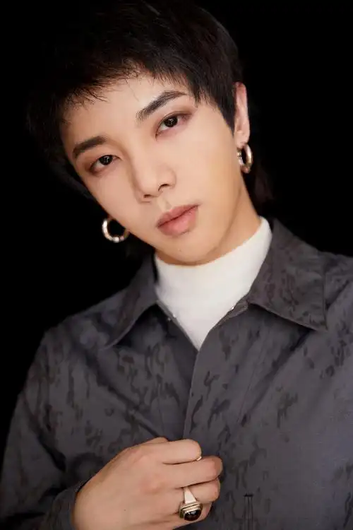 [华晨宇][新闻]190114 今日份工装·华晨宇高清照来袭 et们绝对拒绝不