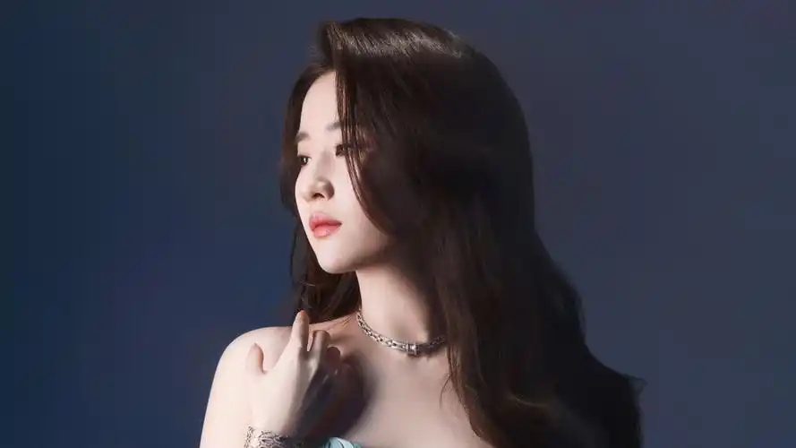 刘亦菲绝美仙颜,高清4k壁纸精选,3840x2160分辨率,免费下载