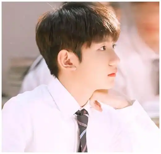 tfboys头像·四叶草留言:世界上最美的场合,莫不过于橙海__财经头条