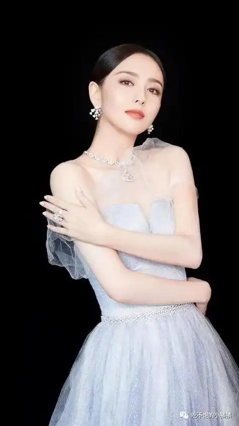 看完佟丽娅的美貌后才真正理解春宵苦短日高起从此君王不早朝了