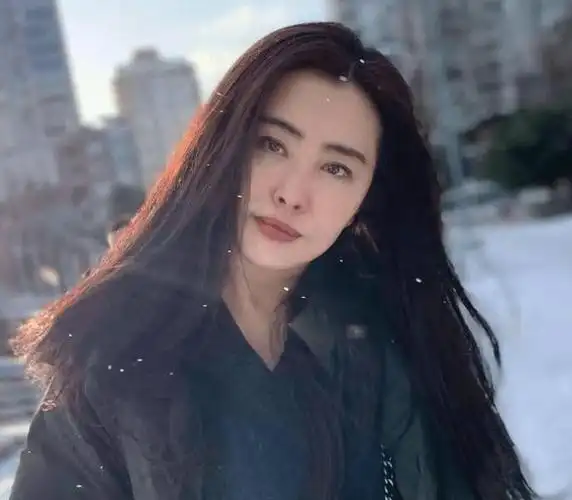 《倩女幽魂》王祖贤近照曝光, 50多岁竟还没老_徐克_女性_卵巢