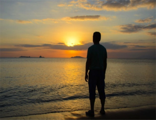 许你一场简单的浪漫走吧去三亚看海