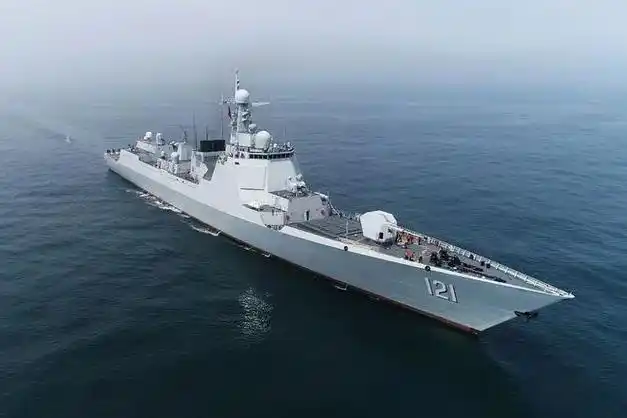 新时期轮战海军三大舰队轮番执行台海任务不给台军喘息机会