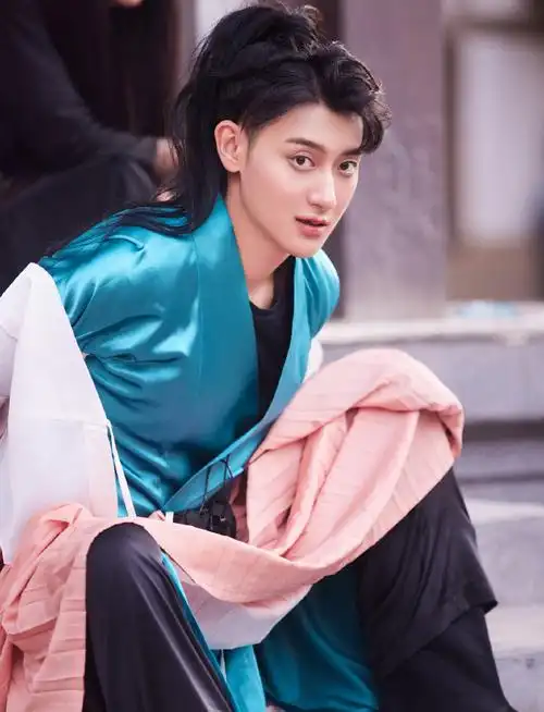 黄子韬 萌探探探案##黄子韬小皇子小娘子秒切