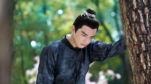 网易娱乐12月19日报道  作为国内首部古装周播栏目剧,《美人制造》在