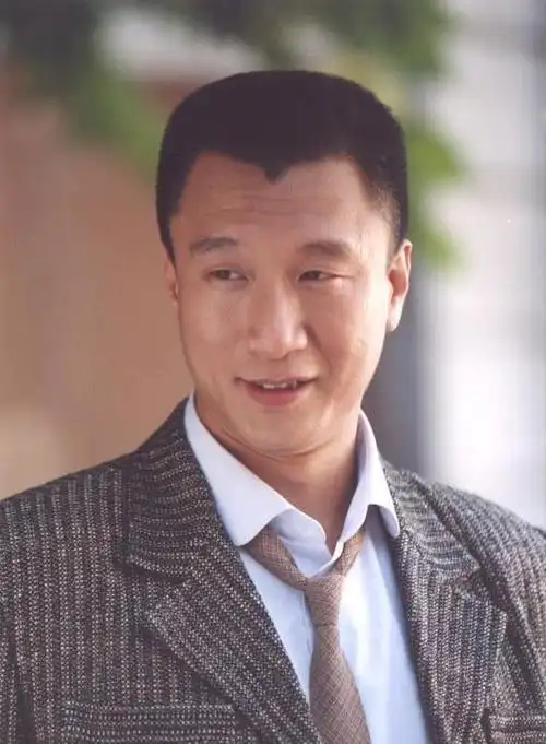 原创孙红雷接吻的阴影,和她拍吻戏呕吐三天,至今仍不愿再接吻戏