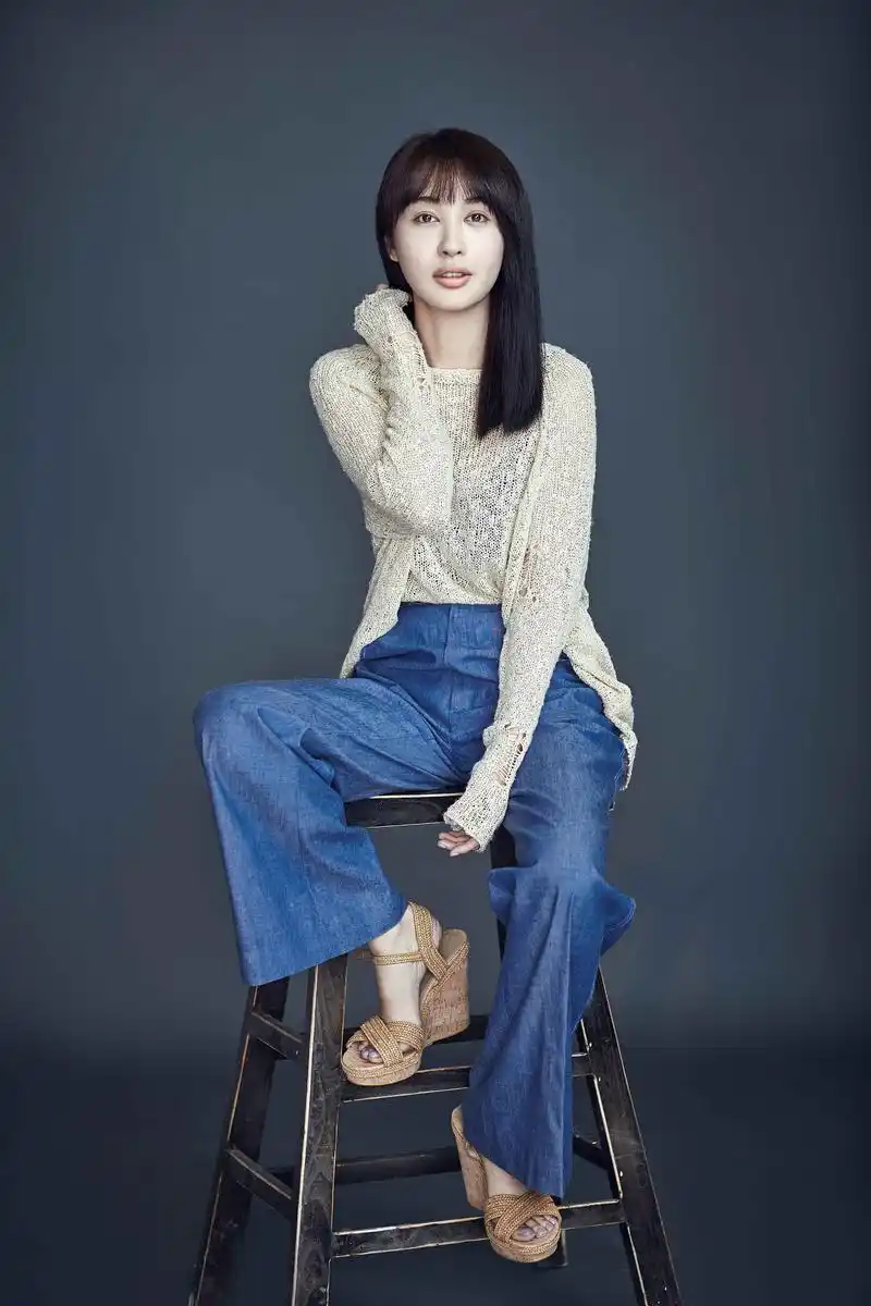 李菲儿转身mv将首播全新写真曝光