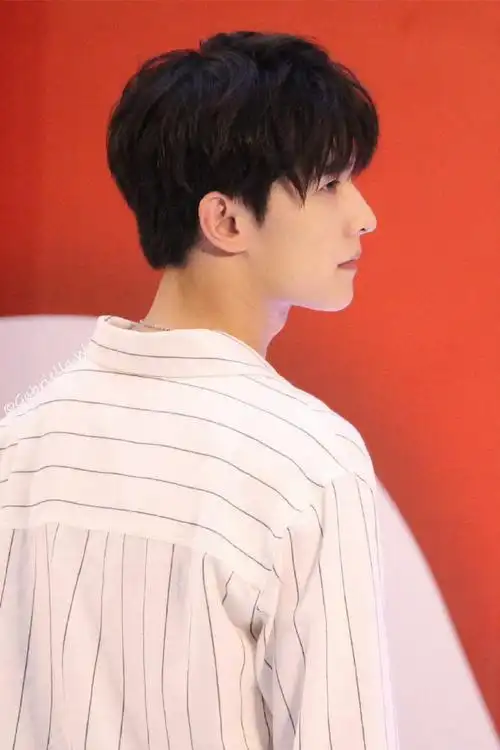 现实比照片好看的明星##杨洋