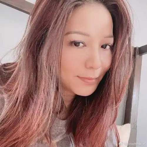 "渣男"魏骏杰卖惨?旧爱滕丽名不想多回应:最重要开心面对