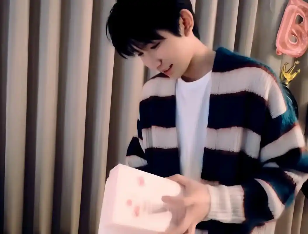 可以说是新头像嘛06#王源 #王源王源王源王源王源王源王源王 - 抖音