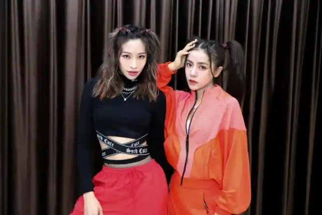 丁当袁咏琳视频畅聊我要我斗嘴吐槽相约合作新专辑