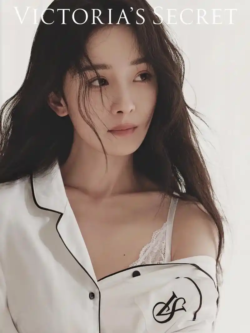 杨幂 好诱惑.维密广告 很有质感 #杨幂 #维多利亚的秘密  - 抖音