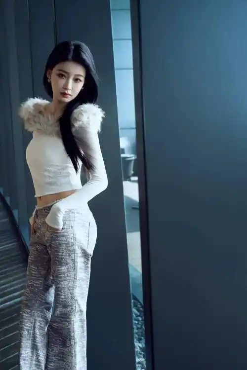 孙怡:窈窕魔鬼身材 魅惑眼神 好勾人!