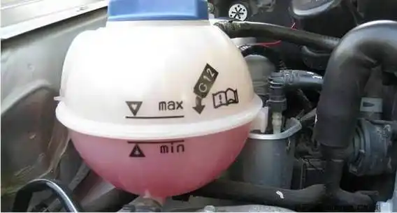 冷却液里有这个,发动机动不动就"发烧"