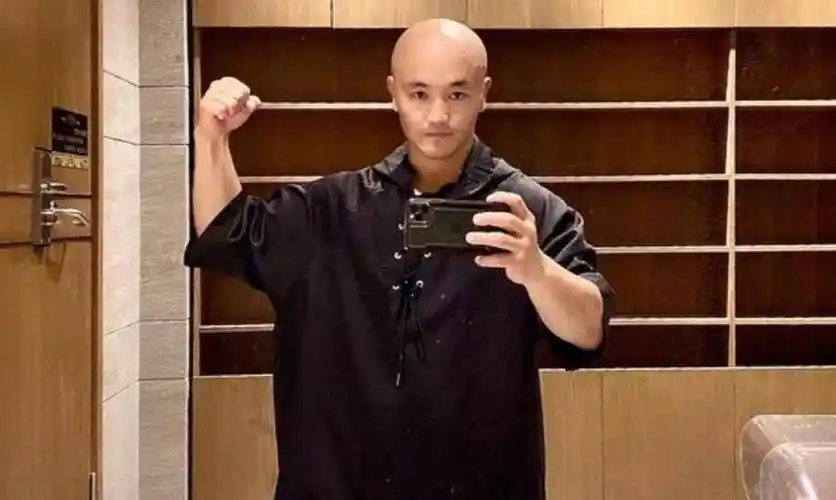 武僧一龙现状:37岁依旧单身,出场费超百万,出手阔绰