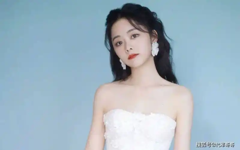 自古巴蜀出美女,6位四川籍古装美人,个个芙蓉如面柳如眉_谭松韵_唐艺