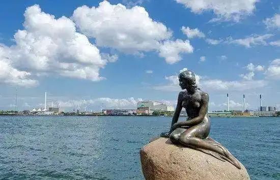 涌入丹麦后,穆斯林难民集体崩溃:这就是童话国的生活?