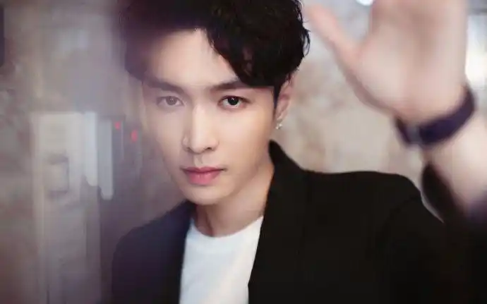 [张艺兴]wet - radio mix version观看请带好墨镜