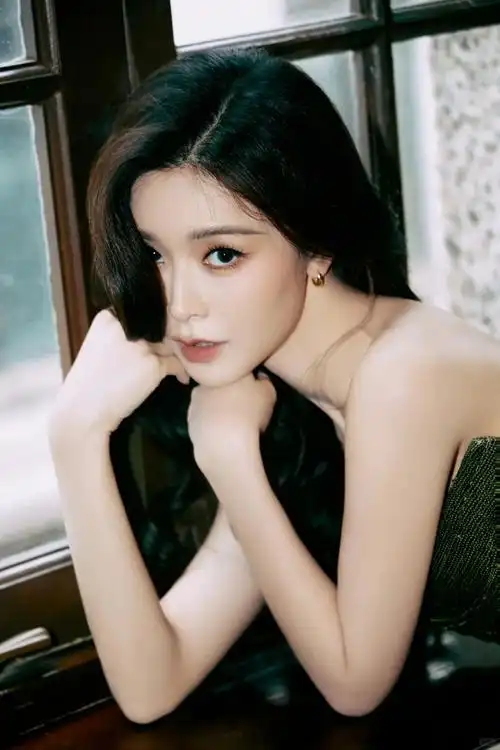 超美超性感 #冷白皮美女文咏珊,姐姐真的太可了!_时尚_魅力_社会