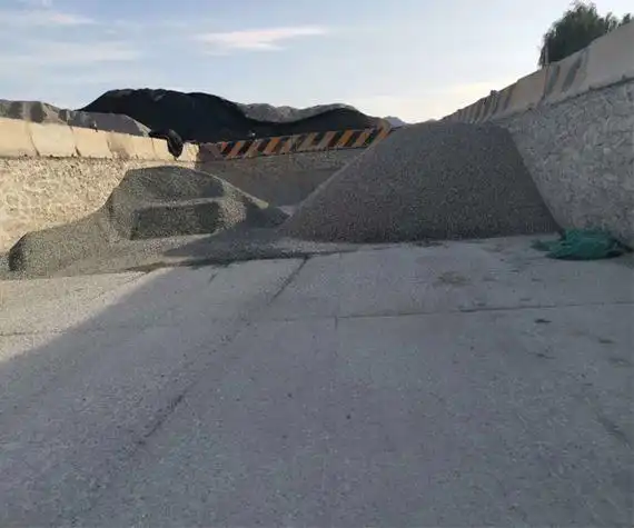 道路水泥稳定层规范要求施工厚度水稳层较大厚度::水泥稳定土结构层应