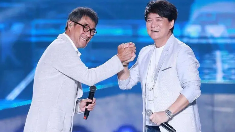 不可思议!李宗盛自己都唱不火的歌,被周华健当场超越,场面太燃