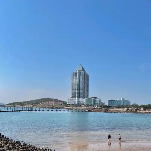 青岛旅游八大关景区第二海水浴场