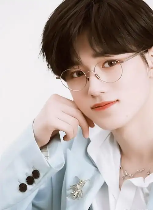 宋亚轩|"眼镜鲨"神图