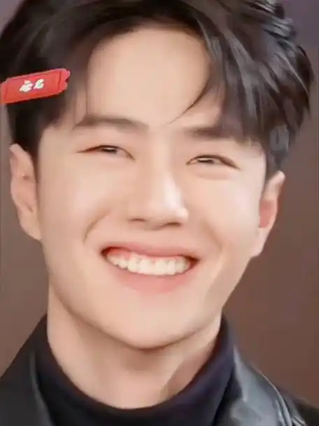 快来点击查收一个笑容超甜的可爱王一博  #王一博的考古日常#@uniq