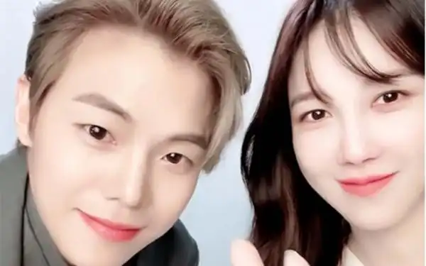 顶楼2中字朴殷硕ins更新李智雅视频